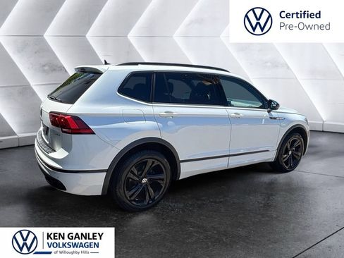 Used 2024 Volkswagen Tiguan SE R-Line AWD/4WD image 6