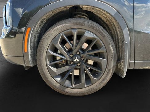 Used 2023 Mitsubishi Outlander SEL Black Edition AWD/4WD image 11