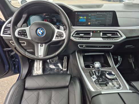 Used 2023 BMW X5 xDrive45e w/ Executive Package AWD/4WD image 19