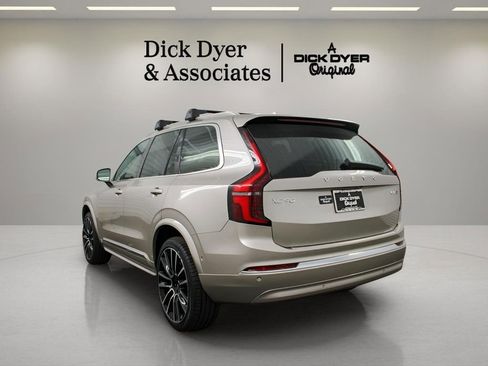 New 2026 Volvo XC90 B6 Plus w/ Protection Package Premier image 4