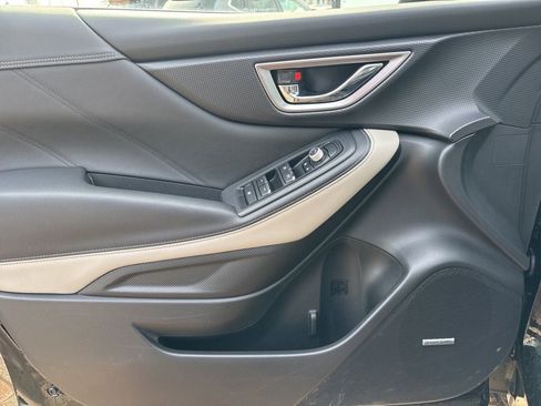 Used 2023 Subaru Forester Limited image 12