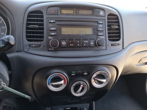 Used 2007 Hyundai Accent GS image 15