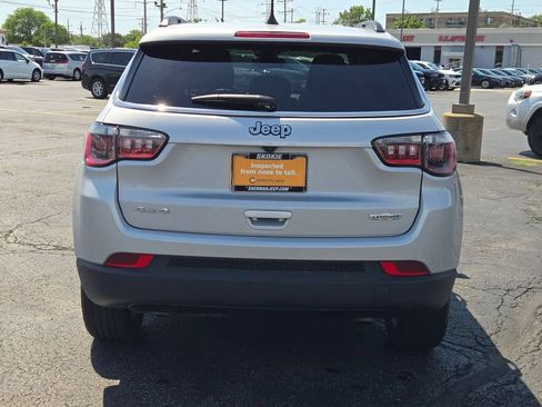 Certified 2025 Jeep Compass Latitude AWD/4WD image 16