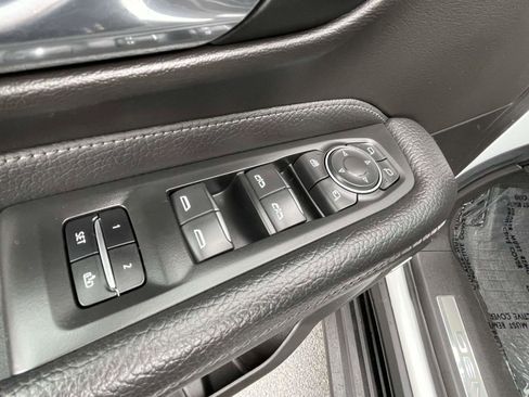 Used 2021 GMC Yukon Denali AWD/4WD image 20
