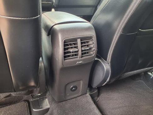Used 2025 Ford Escape ST-Line Elite AWD/4WD image 13