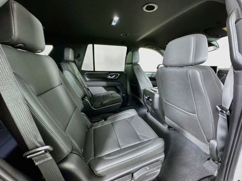 Used 2022 Chevrolet Tahoe LT w/ Luxury Package AWD/4WD image 29
