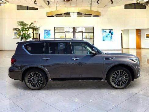 Certified 2023 INFINITI QX80 Premium Select w/ Cargo Package AWD/4WD image 3