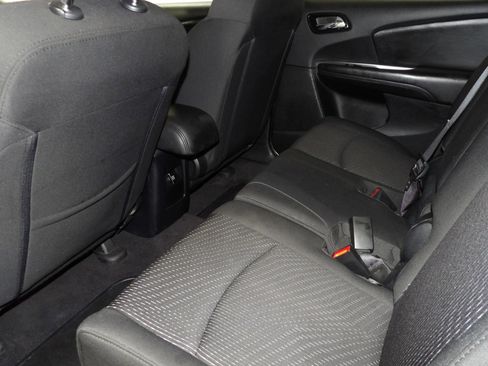 Used 2018 Dodge Journey SE FWD image 10