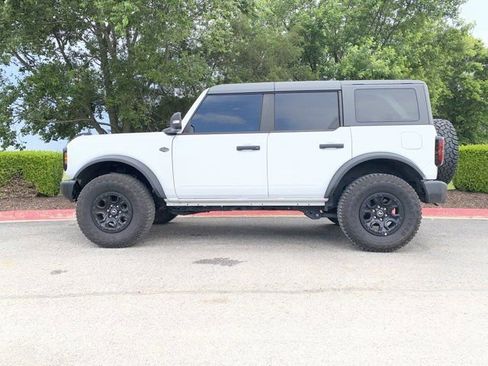 Used 2023 Ford Bronco Wildtrak AWD/4WD image 9