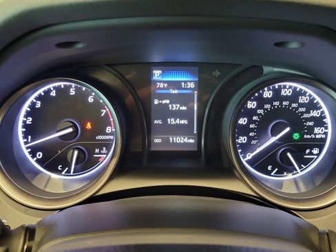 Used 2024 Toyota Camry SE image 19