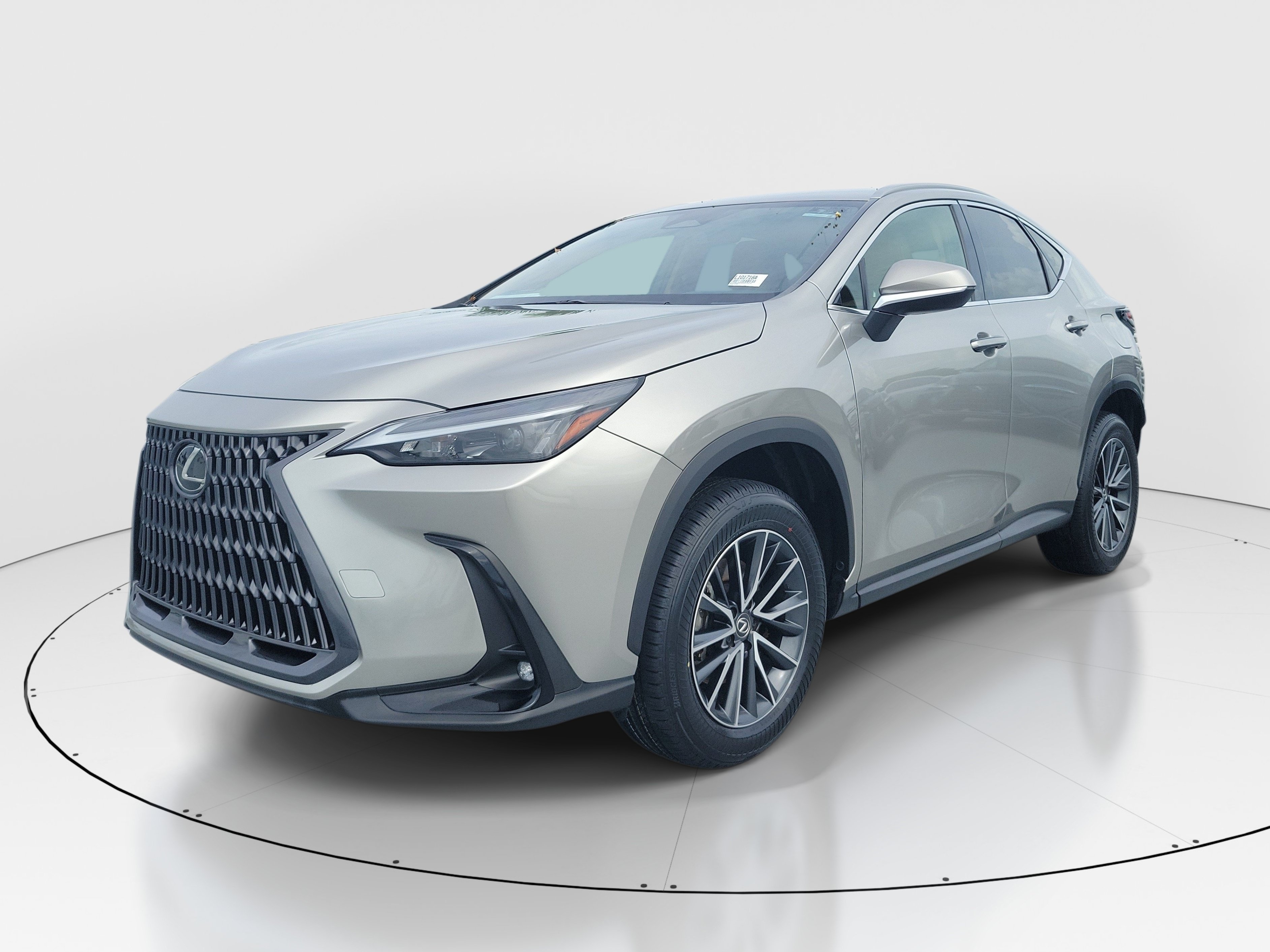 Used 2024 Lexus NX 250 FWD w/ Towing Package (2000 Lbs) image 3
