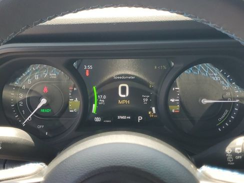 Used 2024 Jeep Wrangler Unlimited Rubicon 4xe AWD/4WD image 16