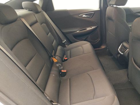 Used 2025 Chevrolet Malibu LT FWD image 19