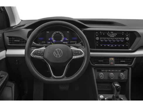 Used 2024 Volkswagen Taos SE w/ Panoramic Sunroof Package AWD/4WD image 10