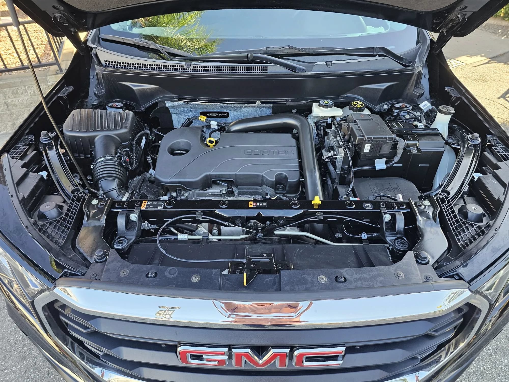 Used 2024 GMC Terrain SLE FWD image 39
