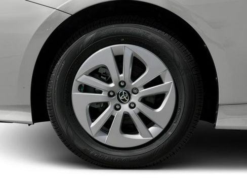 Used 2017 Toyota Prius Three FWD image 14