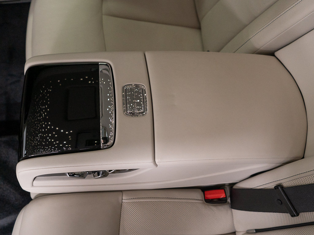 Certified 2018 Rolls-Royce Phantom Sedan RWD image 27