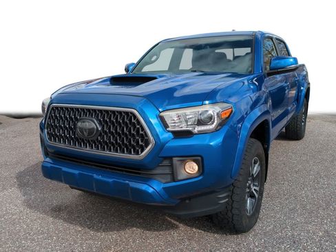 Used 2018 Toyota Tacoma TRD Sport w/ Technology Package image 1