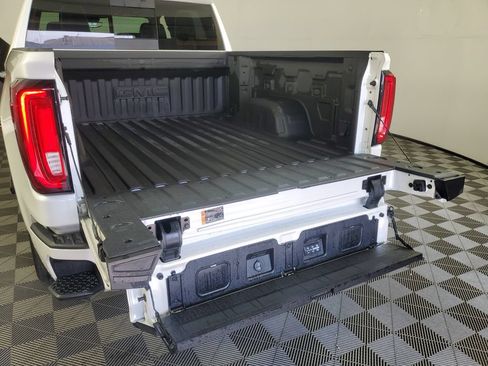 Used 2025 GMC Sierra 1500 Denali Ultimate AWD/4WD image 36