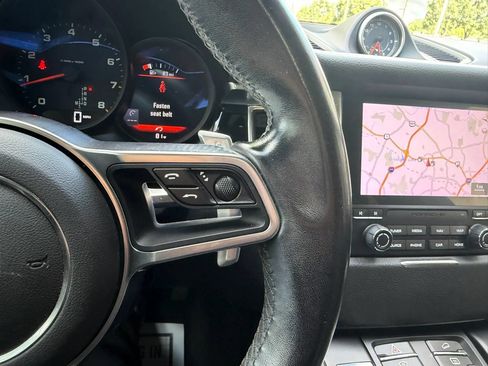 Used 2018 Porsche Macan Sport Edition AWD/4WD image 25