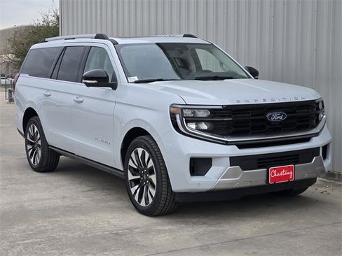 New 2026 Ford Expedition Max Platinum w/ Driver's Package image 2