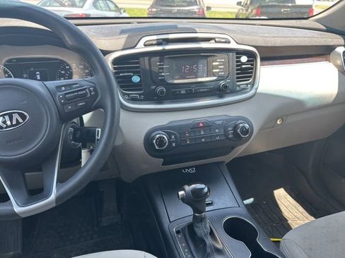Used 2016 Kia Sorento AWD image 15