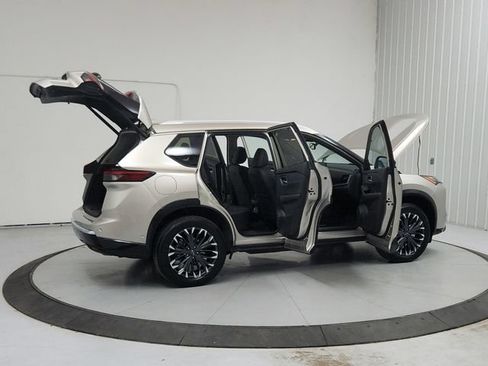 Used 2026 Nissan Rogue Platinum w/ Platinum Premium Package AWD/4WD image 15