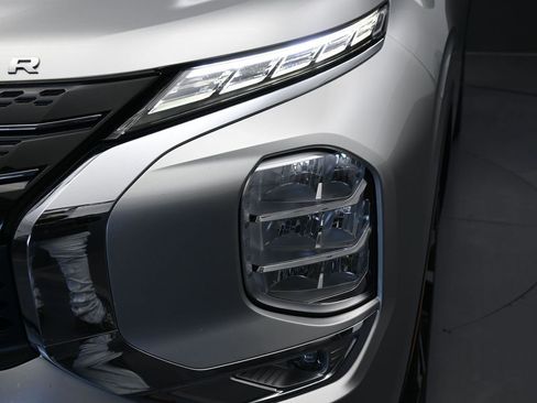 Used 2022 Mitsubishi Outlander SEL image 25