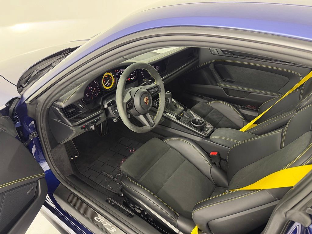 Used 2023 Porsche 911 GT3 RWD image 2