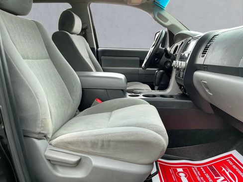 Used 2016 Toyota Sequoia SR5 image 20