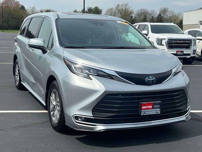 Used 2021 Toyota Sienna XLE