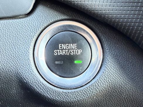 Used 2022 Chevrolet Equinox RS w/ RS Leather Package image 26