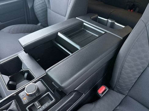 Used 2022 Toyota Tundra SR5 w/ SR5 Convenience Package image 25