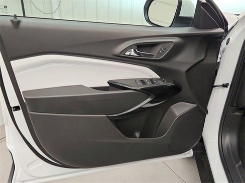 New 2026 Chevrolet Trax LT w/ Driver Confidence Package image 26