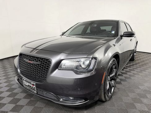 Used 2023 Chrysler 300 S RWD image 3