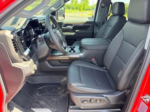 New 2026 Chevrolet Silverado 3500 LT w/ All Star Edition AWD/4WD image 4