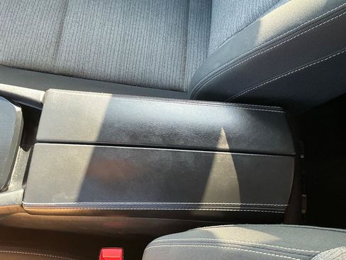 Used 2021 Nissan Rogue SV FWD image 19