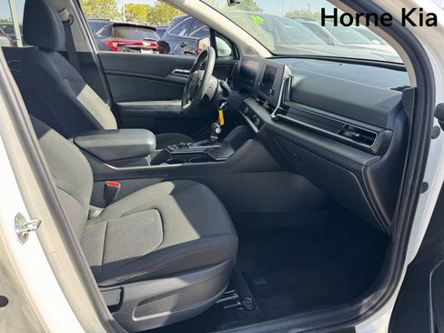Used 2023 Kia Sportage LX FWD image 26