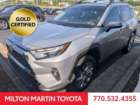 Used 2024 Toyota RAV4 XLE Premium FWD image 5