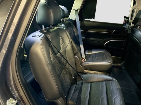 Used 2022 Kia Telluride SX w/ SX Prestige Package image 31