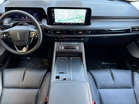 New 2025 Lincoln Aviator Reserve w/ Luxury Package image 12