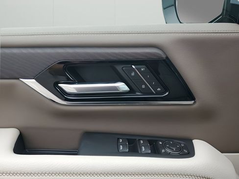 New 2026 GMC Yukon Denali w/ Sun & Power Step Package image 26