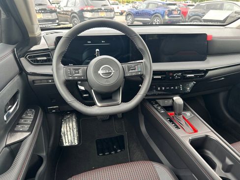 New 2026 Nissan Kicks SR image 22