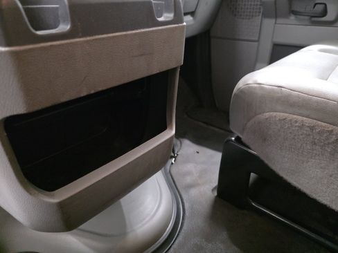 Used 2018 Ford E-350 and Econoline 350 Super Duty w/ Power Windows & Locks Group RWD image 23