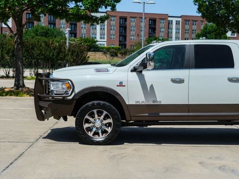 Used 2019 RAM 2500 Limited AWD/4WD image 12