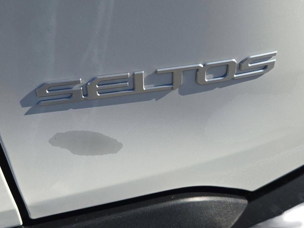 New 2026 Kia Seltos SX w/ SX Sunroof Package AWD/4WD image 11