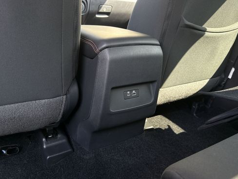 Used 2026 Nissan Frontier PRO-4X AWD/4WD image 24