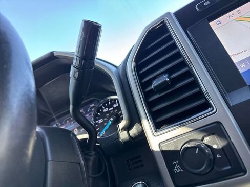 Used 2021 Ford F350 Lariat image 21