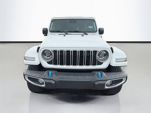 Used 2024 Jeep Wrangler Unlimited Sahara AWD/4WD image 2