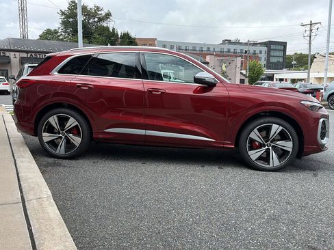 New 2026 Audi SQ5 Premium Plus AWD/4WD image 6